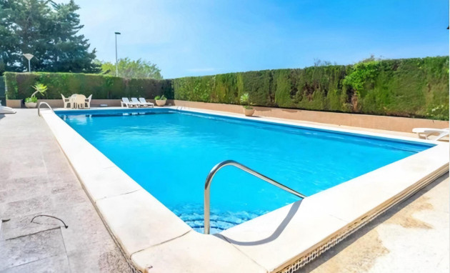 Resale - Villa - Torrevieja - Los altos