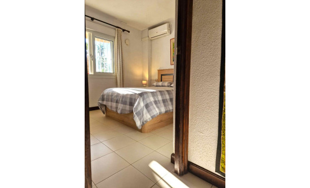 Resale - Apartment - Torrevieja - Playa de los locos