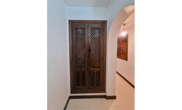 Resale - Apartment - Torrevieja - Playa de los locos