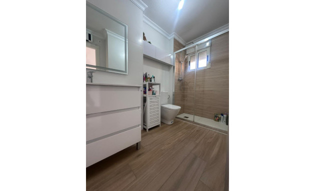 Resale - Town house - Torrevieja - Los Frutales