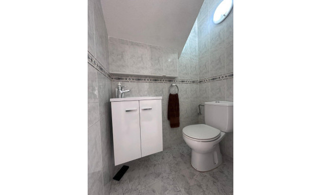 Resale - Town house - Torrevieja - Los Frutales