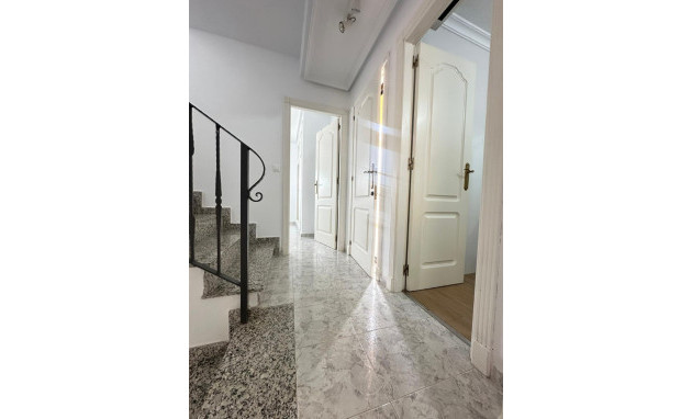 Resale - Town house - Torrevieja - Los Frutales