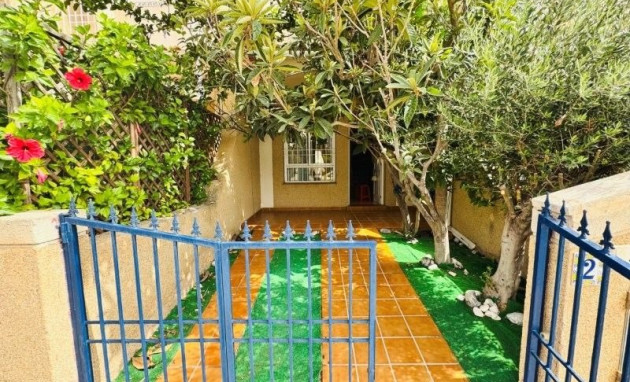 Resale - Duplex - Torrevieja - Aguas Nuevas