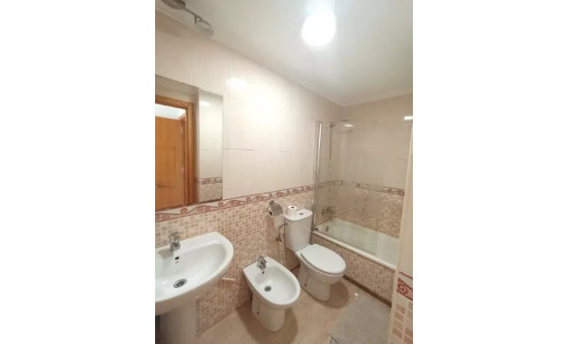 Herverkoop - Apartment - Torrevieja