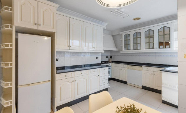 Revente - Apartment - Torrevieja - Paseo maritimo