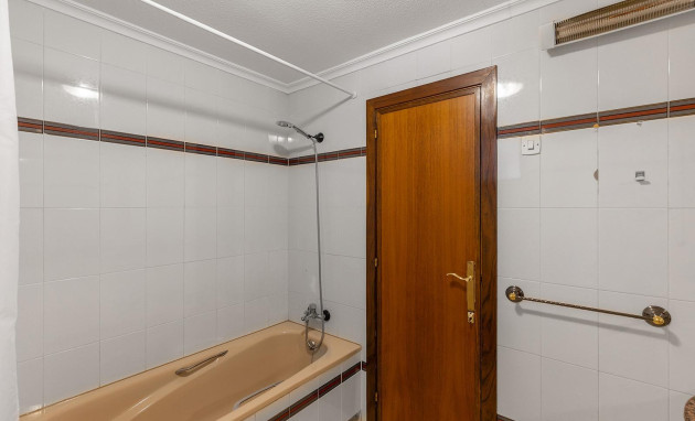 Revente - Apartment - Torrevieja - Paseo maritimo