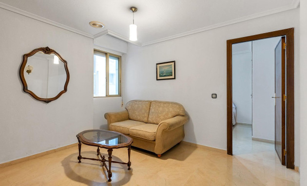 Revente - Apartment - Torrevieja - Paseo maritimo