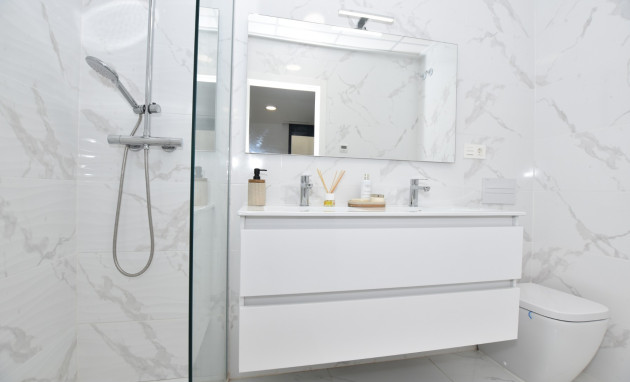 Revente - Villa - Los Montesinos