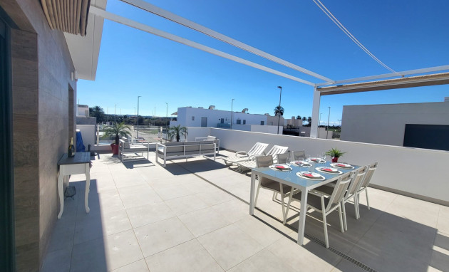 Resale - Townhouse - Daya Vieja