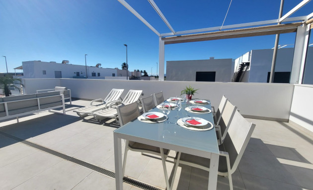 Resale - Townhouse - Daya Vieja