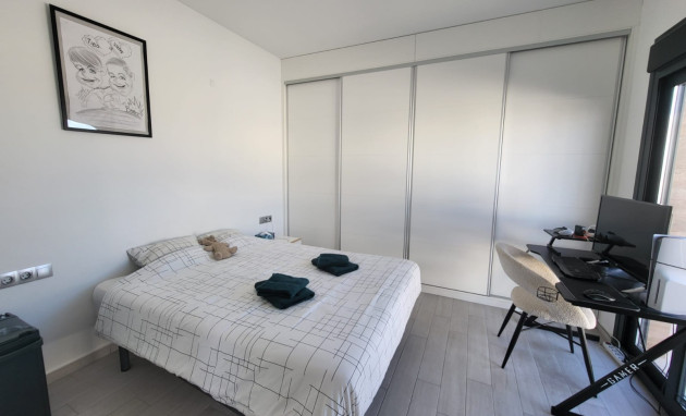 Resale - Townhouse - Daya Vieja