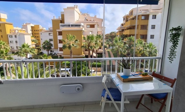 Herverkoop - Apartment - Orihuela Costa - Punta Prima