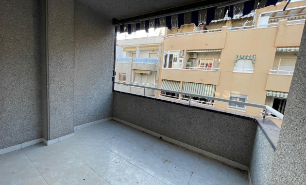 Resale - Apartment - Torrevieja - Centro