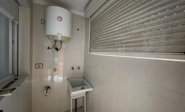 Resale - Apartment - Torrevieja - Centro