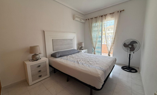 Resale - Villa - Torrevieja - Acequion