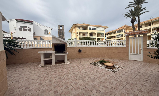 Resale - Villa - Torrevieja - Acequion