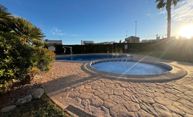 Resale - Villa - Orihuela Costa - Los Almendros-La Florida