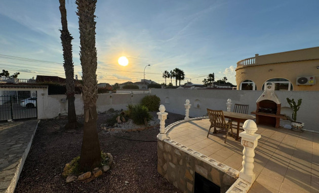 Reventa - Villa - Torrevieja - San luis