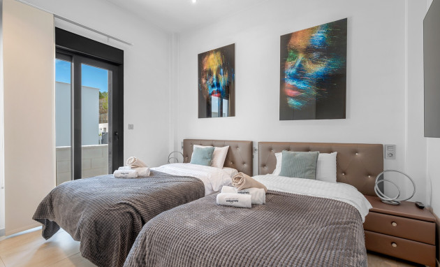 Herverkoop - Detached Villa - Orihuela Costa - Villamartin