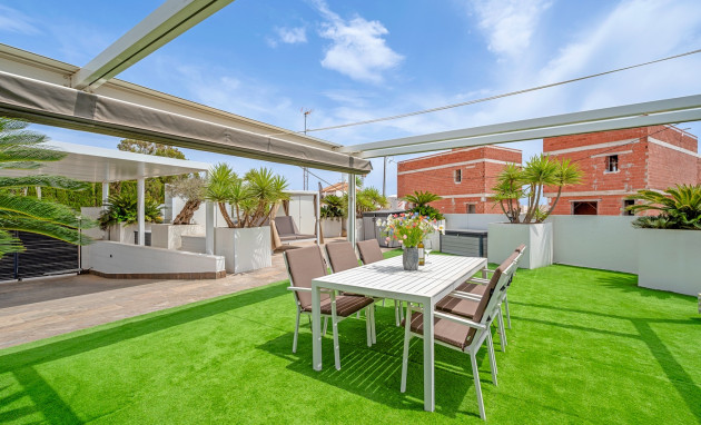 Herverkoop - Detached Villa - Orihuela Costa - Villamartin
