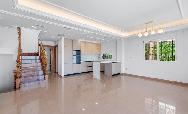 Resale - Detached Villa - Torrevieja