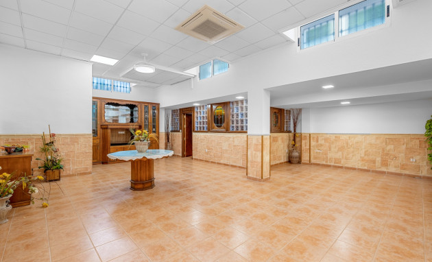 Resale - Detached Villa - Torrevieja