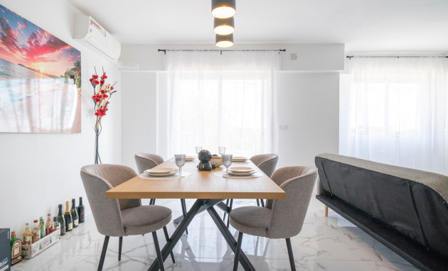 Resale - Apartment - Orihuela Costa - Punta Prima