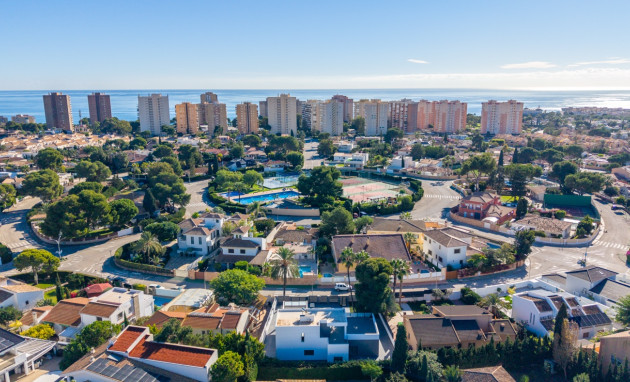 Herverkoop - Detached Villa - Orihuela Costa - Dehesa de Campoamor