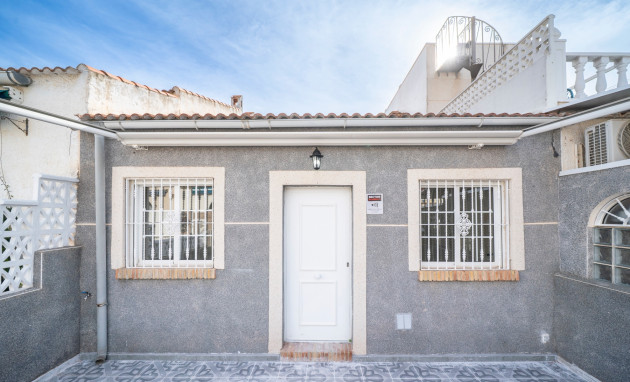 Reventa - Bungalow - Planta Baja - Torrevieja - El Chaparral