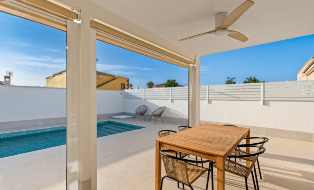 Herverkoop - Detached Villa - Torrevieja - El Chaparral