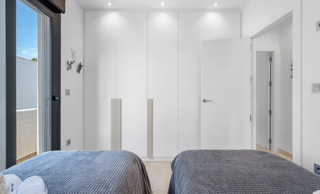 Revente - Detached Villa - Orihuela Costa - Villamartin