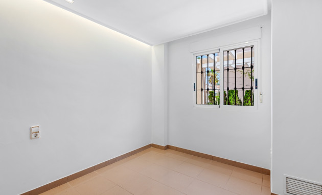 Herverkoop - Detached Villa - Torrevieja - Los Frutales