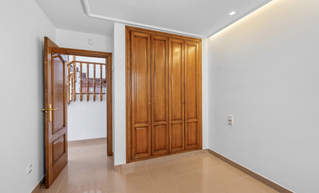 Herverkoop - Detached Villa - Torrevieja - Los Frutales