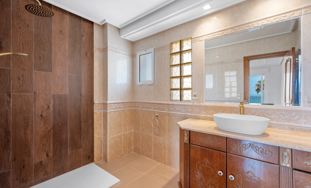 Herverkoop - Detached Villa - Torrevieja - Los Frutales