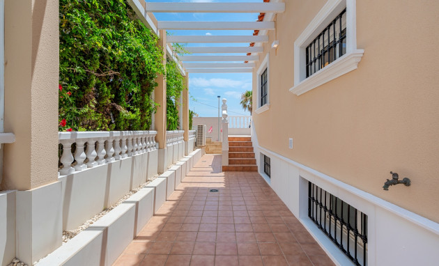 Herverkoop - Detached Villa - Torrevieja - Los Frutales