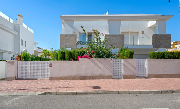 Resale - Semi detached Villa - Ciudad Quesada - Doña Pepa