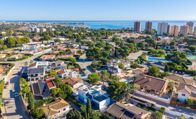 Herverkoop - Detached Villa - Orihuela Costa - Dehesa de Campoamor