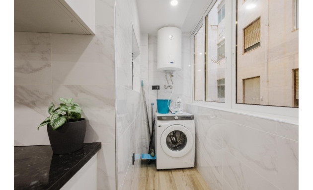 Herverkoop - Apartment - Torrevieja - Acequion