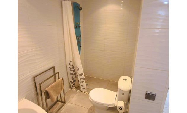 Herverkoop - Villa - Torrevieja - Centro