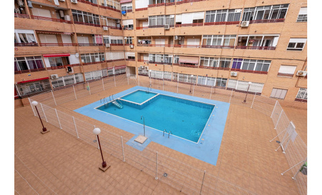 Herverkoop - Apartment - Torrevieja - Centro
