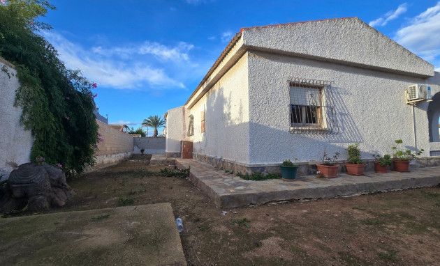 Herverkoop - Villa - Torrevieja - El Chaparal