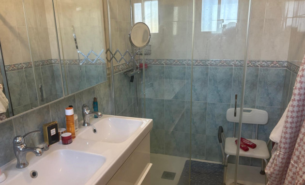 Herverkoop - Detached Villa - Albatera