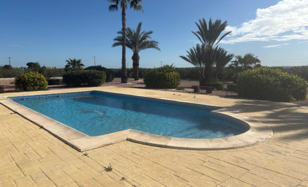 Herverkoop - Detached Villa - Albatera