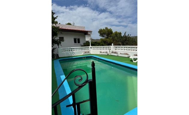 Herverkoop - Villa - Gandia - Urbanizaciones