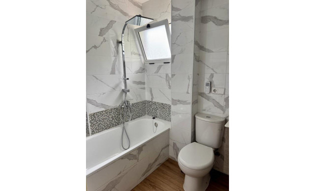 Herverkoop - Villa - Gandia - Urbanizaciones