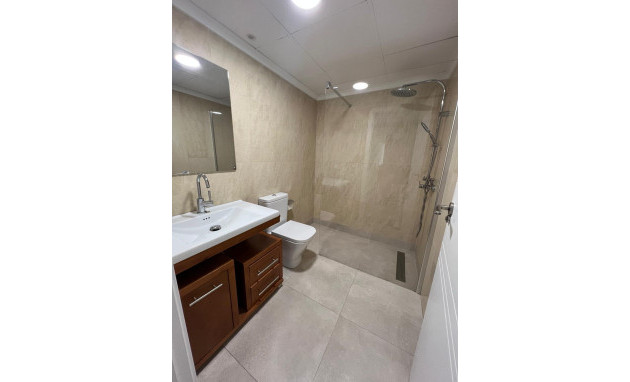 Herverkoop - Apartment - Alicante - Garbinet-Parque de las Avenidas