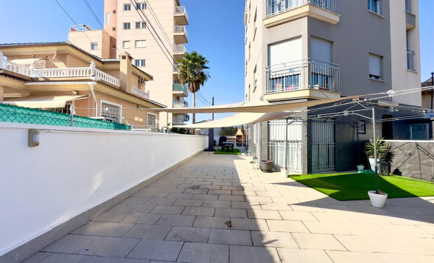 Herverkoop - Building - Torrevieja - Playa del cura