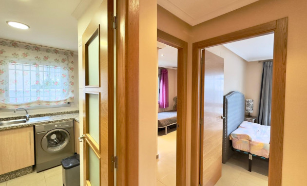 Herverkoop - Building - Torrevieja - Playa del cura