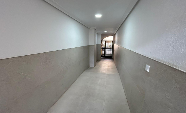 Herverkoop - Apartment - Torrevieja - Playa del cura