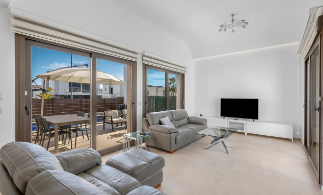 Herverkoop - Villa - Orihuela Costa - Vistabella Golf